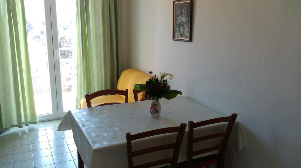 Apartment Marija Primosten